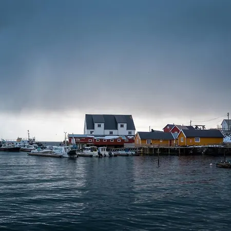 Explorers Lofoten Edge Hébergement de vacances Sørvågen