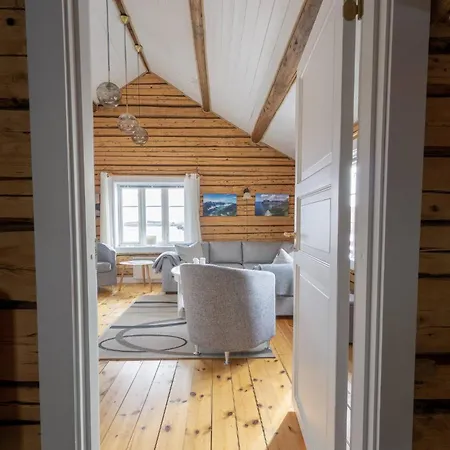 Explorers Lofoten Edge Holiday home *