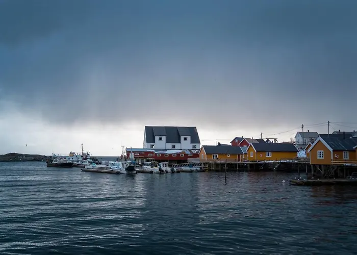 Explorers Lofoten Edge Hébergement de vacances Sørvågen